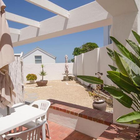 Small Bay Guest House Bloubergstrand Dış mekan fotoğraf