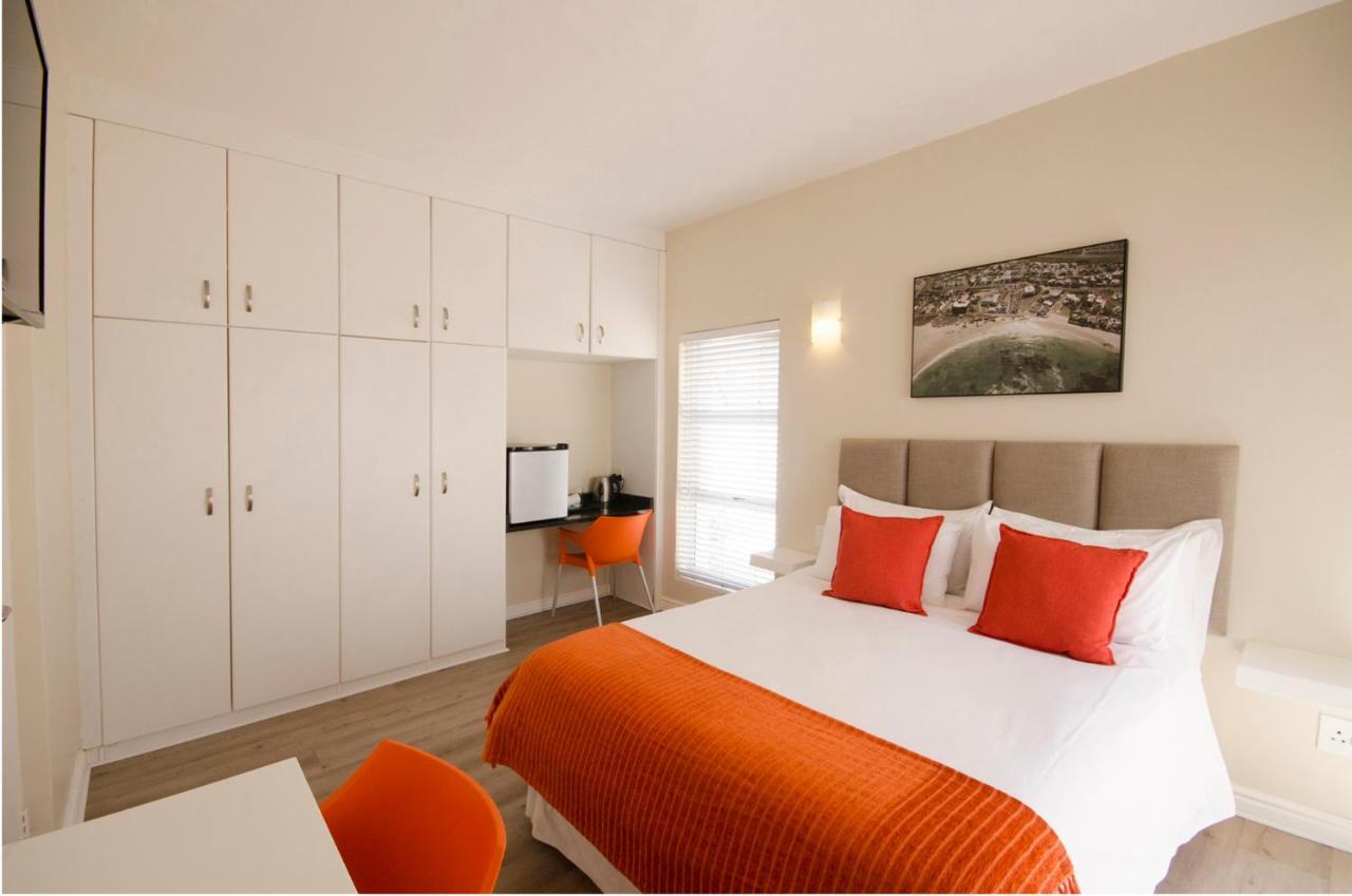 Small Bay Guest House Bloubergstrand Dış mekan fotoğraf