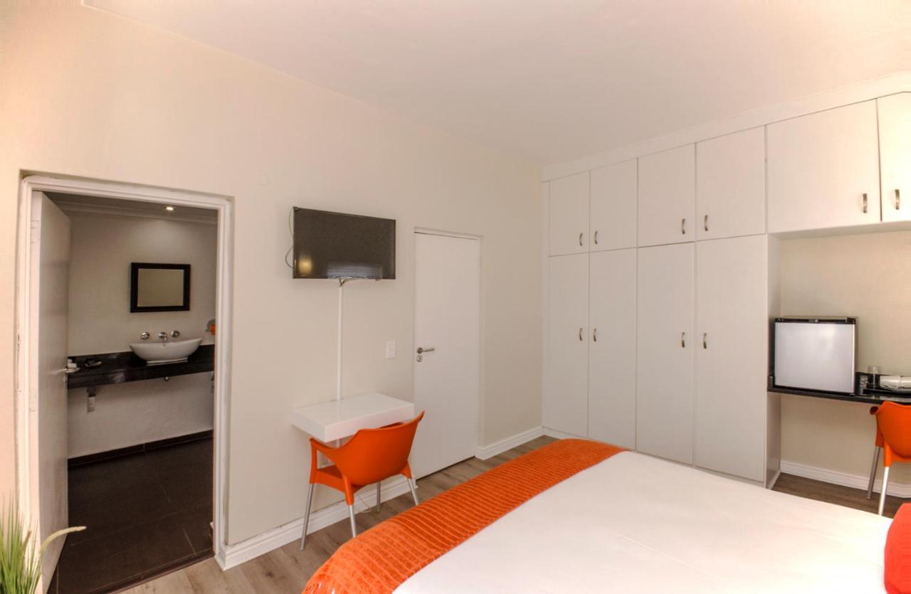 Small Bay Guest House Bloubergstrand Dış mekan fotoğraf