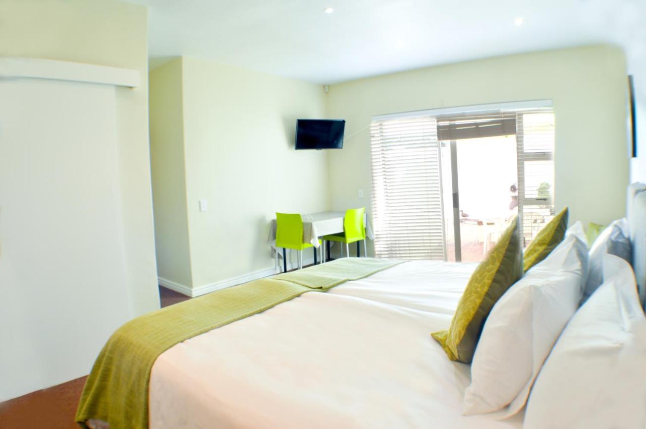Small Bay Guest House Bloubergstrand Dış mekan fotoğraf