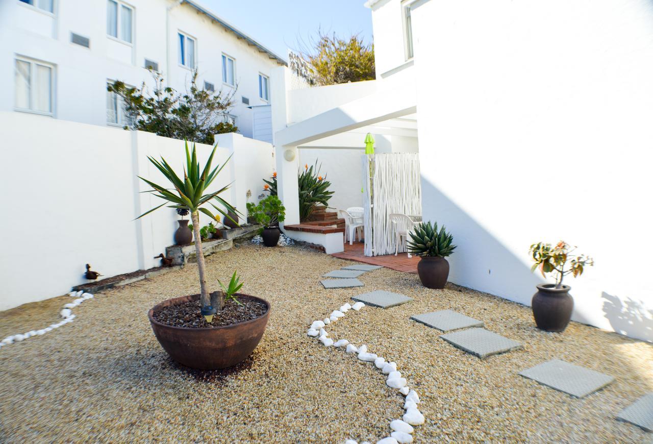 Small Bay Guest House Bloubergstrand Dış mekan fotoğraf
